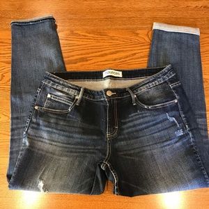 Maurices jeans